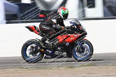 media/Oct-05-2025-CVMA (Sun) [[beeef4f201]]/Race 2-Supersport Middleweight/